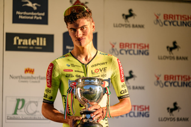 Beaumont Trophy ollie Rees with trophy
